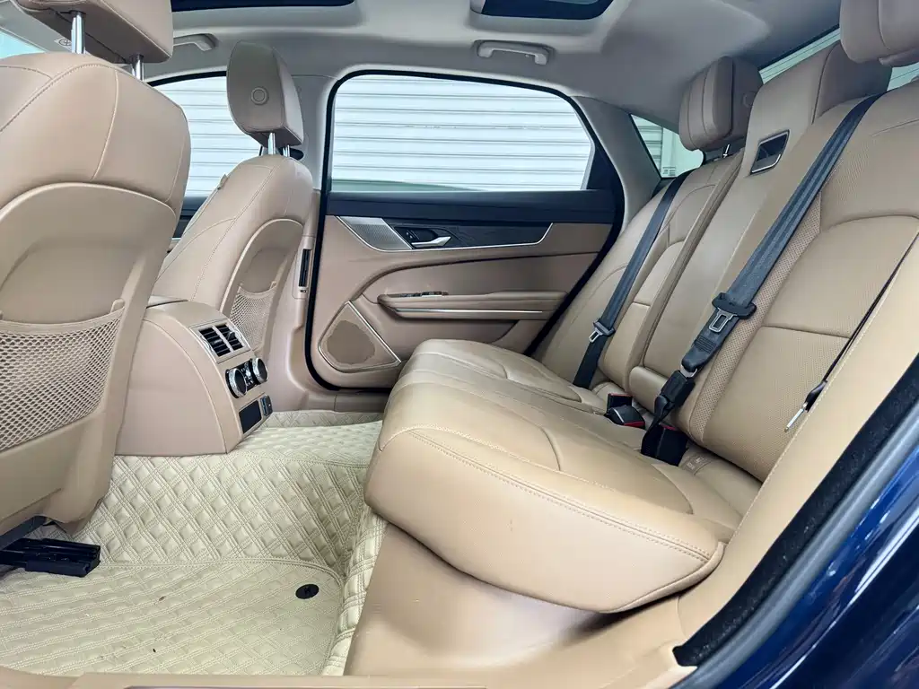 Jaguar XFL 2023 — фото 10