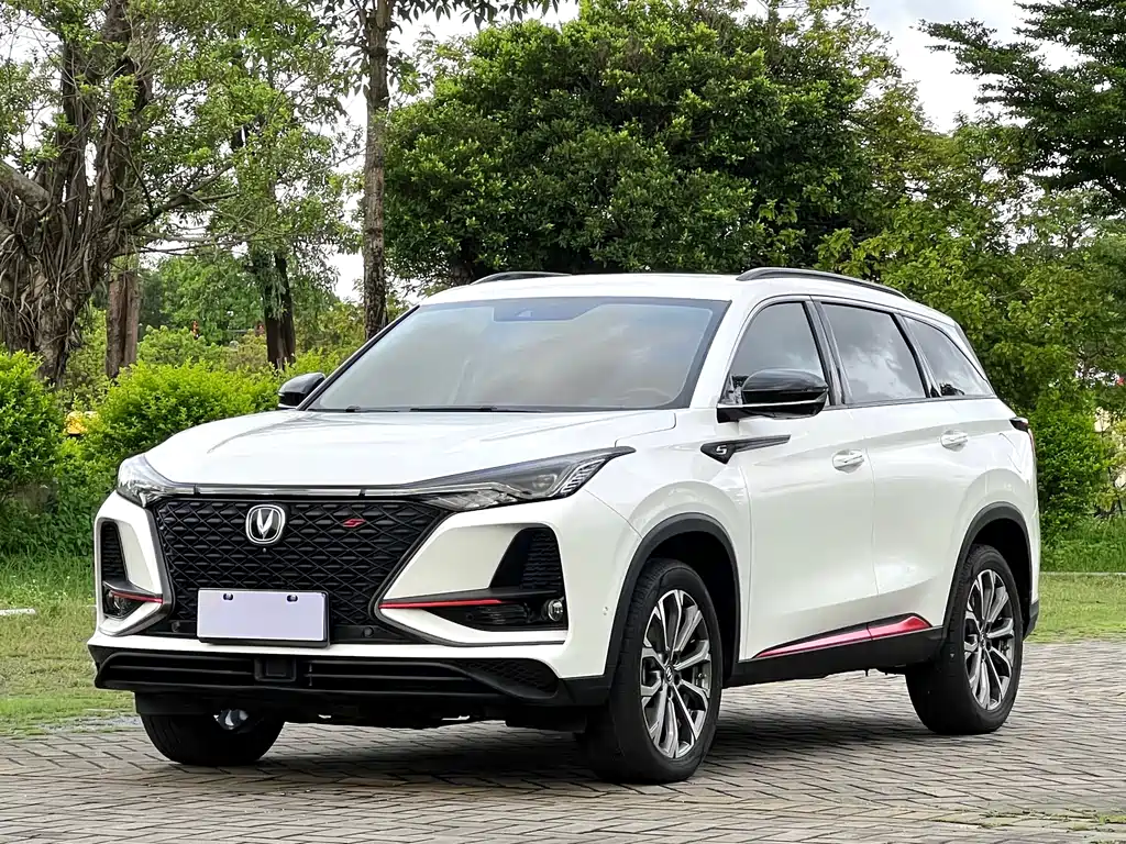 Changan CS75PLUS 2020 — фото 1