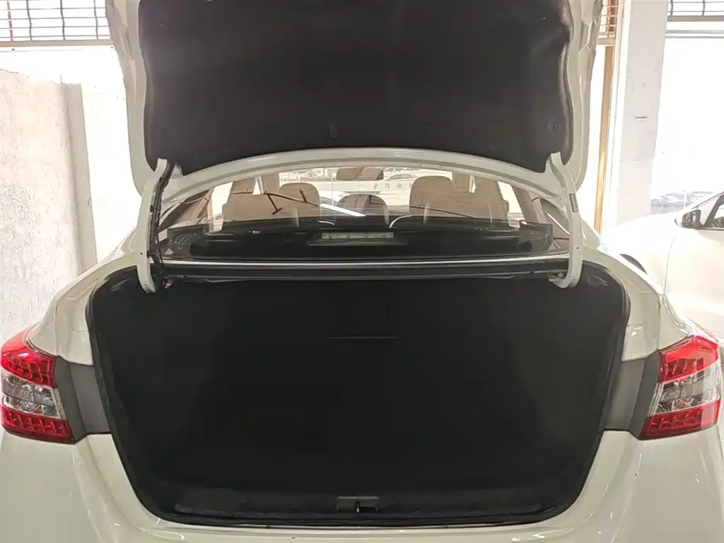 Nissan Sylphy 2015 — фото 19