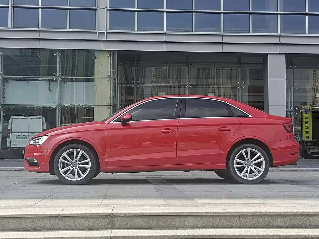 Audi A3 2015 — фото 8