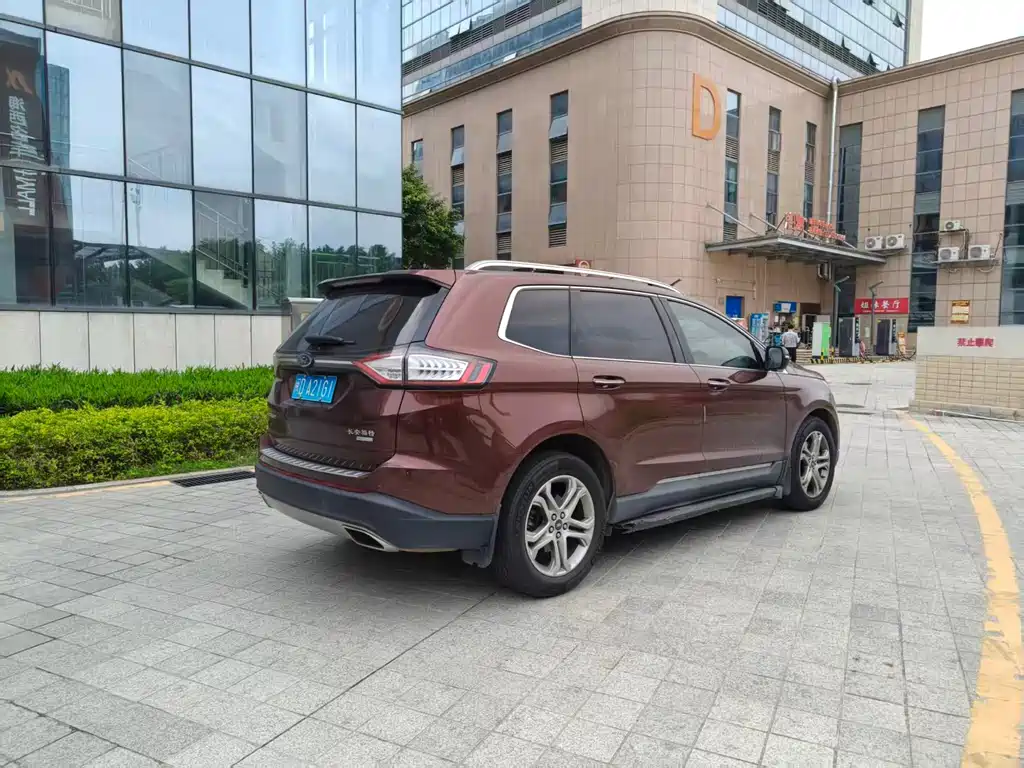 Ford Edge 2018 — фото 4