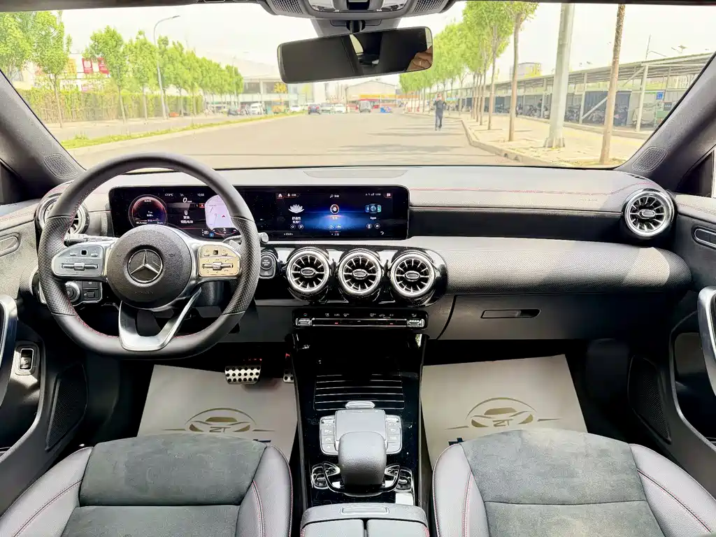 Mercedes-Benz CLA 2023 — фото 15