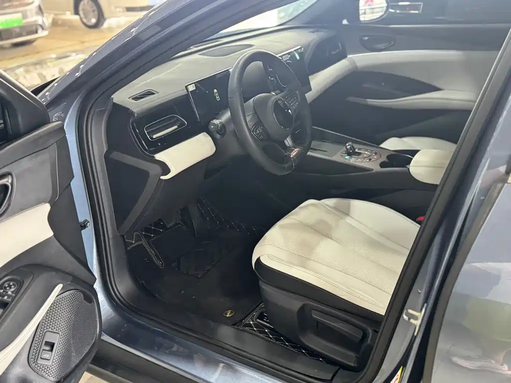 BYD Seal 06 2025