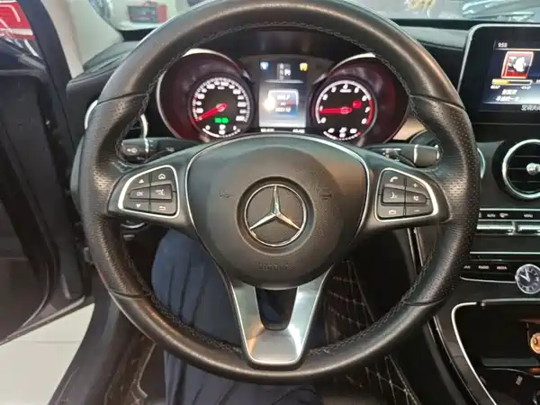 Mercedes-Benz C-Class 2017