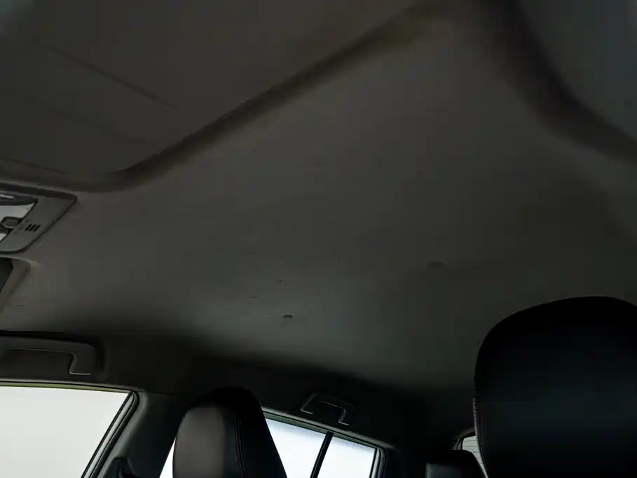 Toyota Yaris L 2022 — фото 19