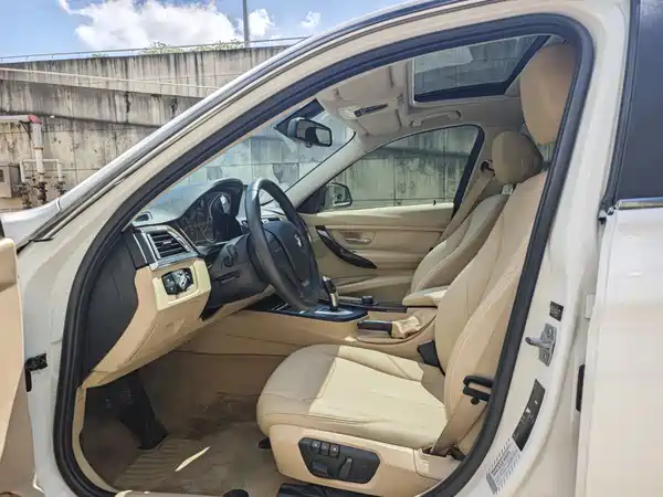 BMW 3 Series 2013