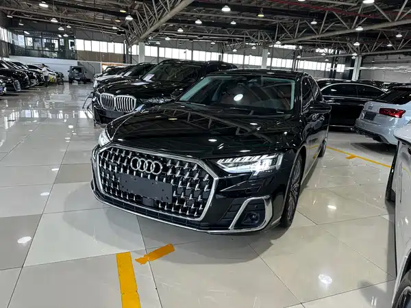 Audi A8 2024