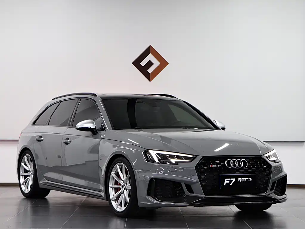 Audi RS 4 2019 — фото 3