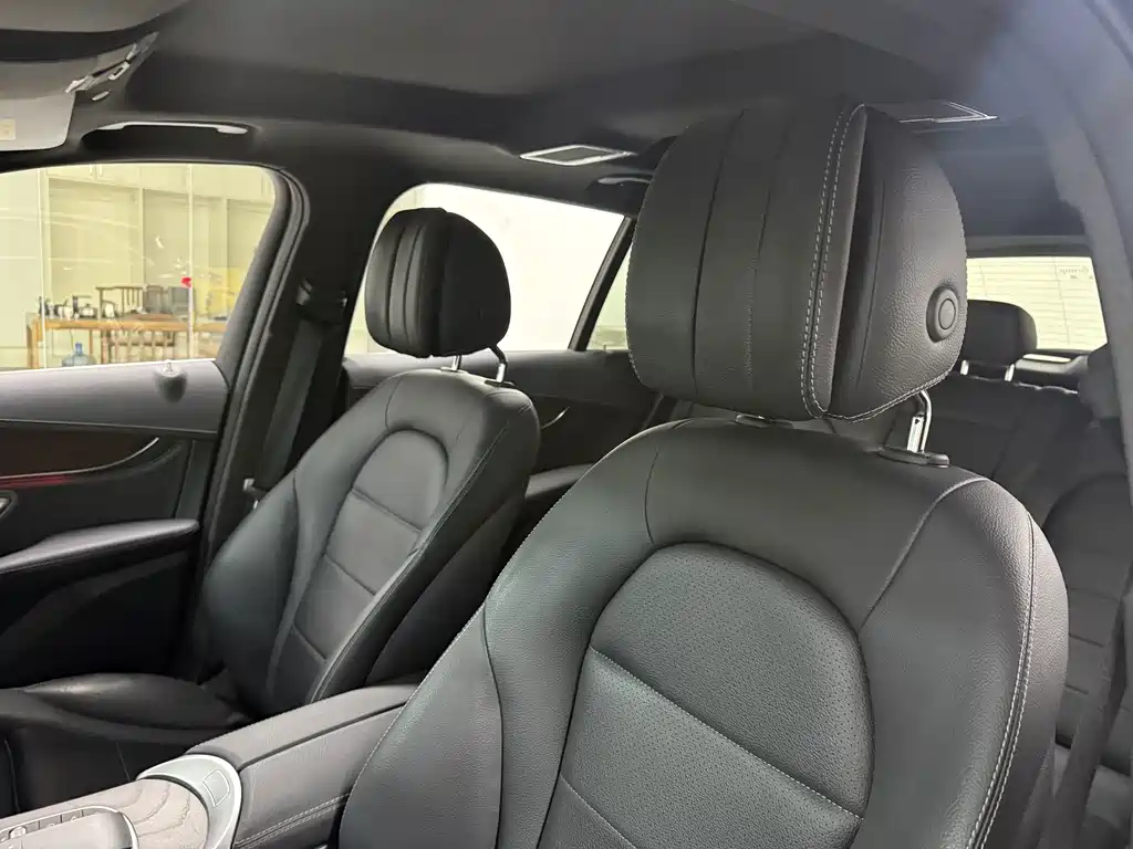 Mercedes-Benz GLC 2020 — фото 12
