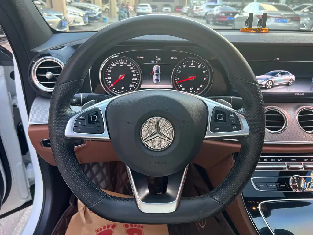 Mercedes-Benz E-Class 2018 — фото 8