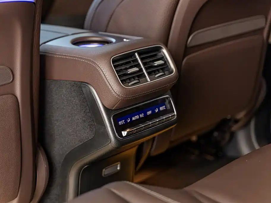Mercedes-Benz GLS 2021 — фото 18