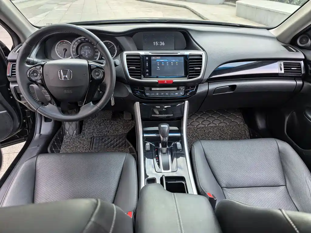 Honda Accord 2017 — фото 6