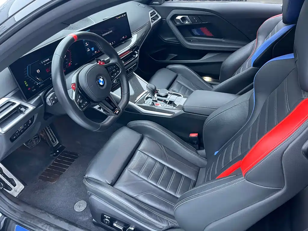 BMW M2 2025 — фото 8