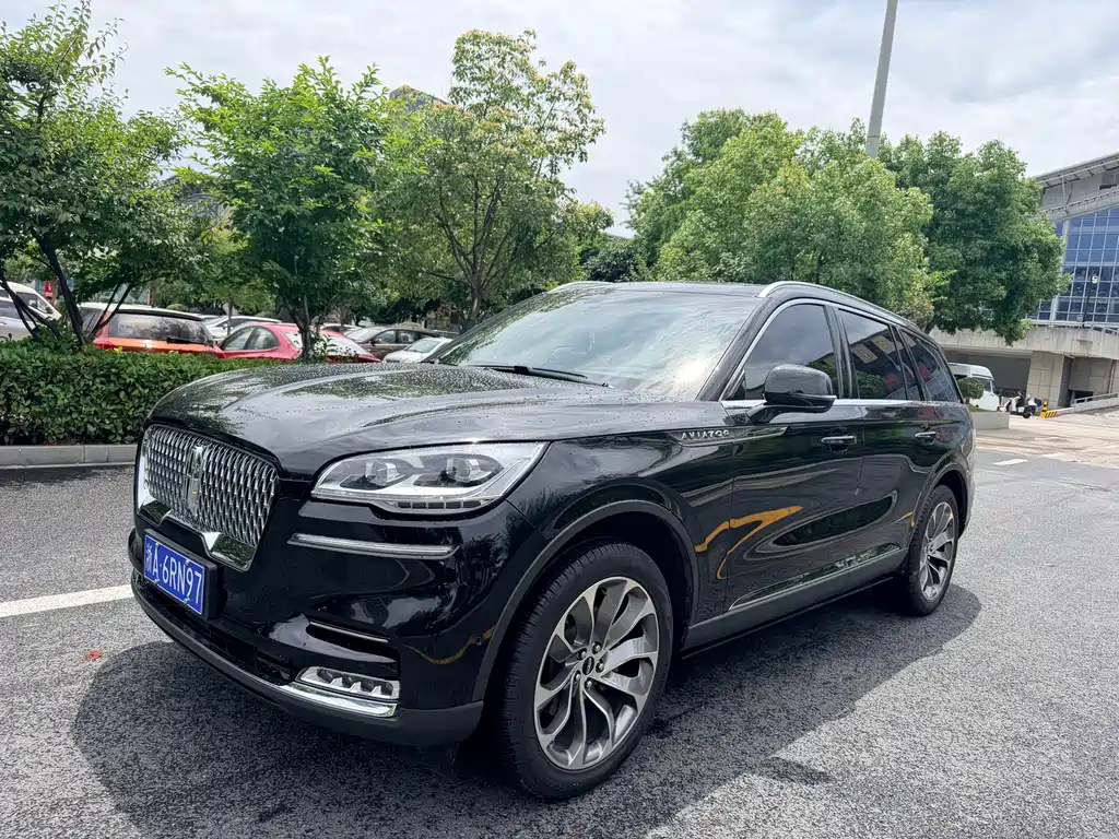 Lincoln Aviator 2021