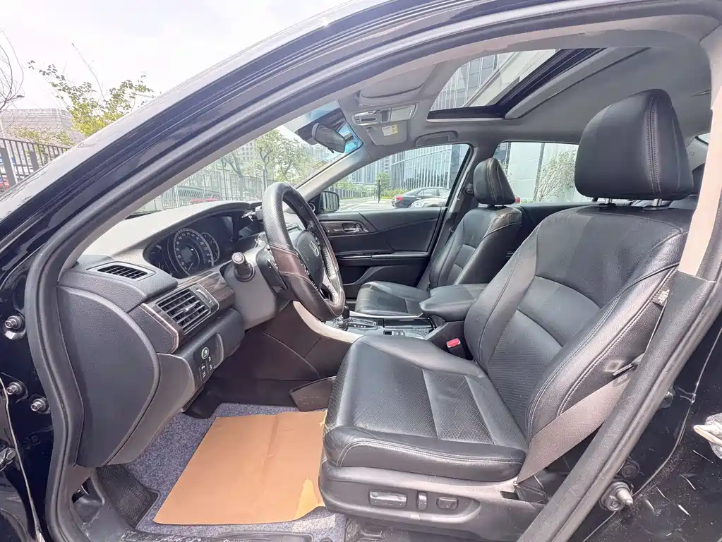 Honda Accord 2016 — фото 4