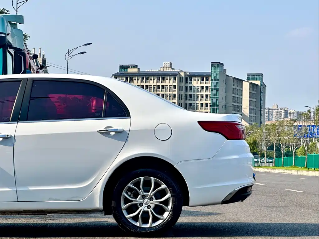 Geely Vision 2017 — фото 12