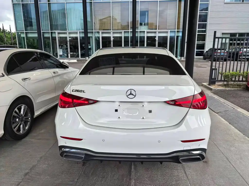 Mercedes-Benz C-Class 2023 — фото 8