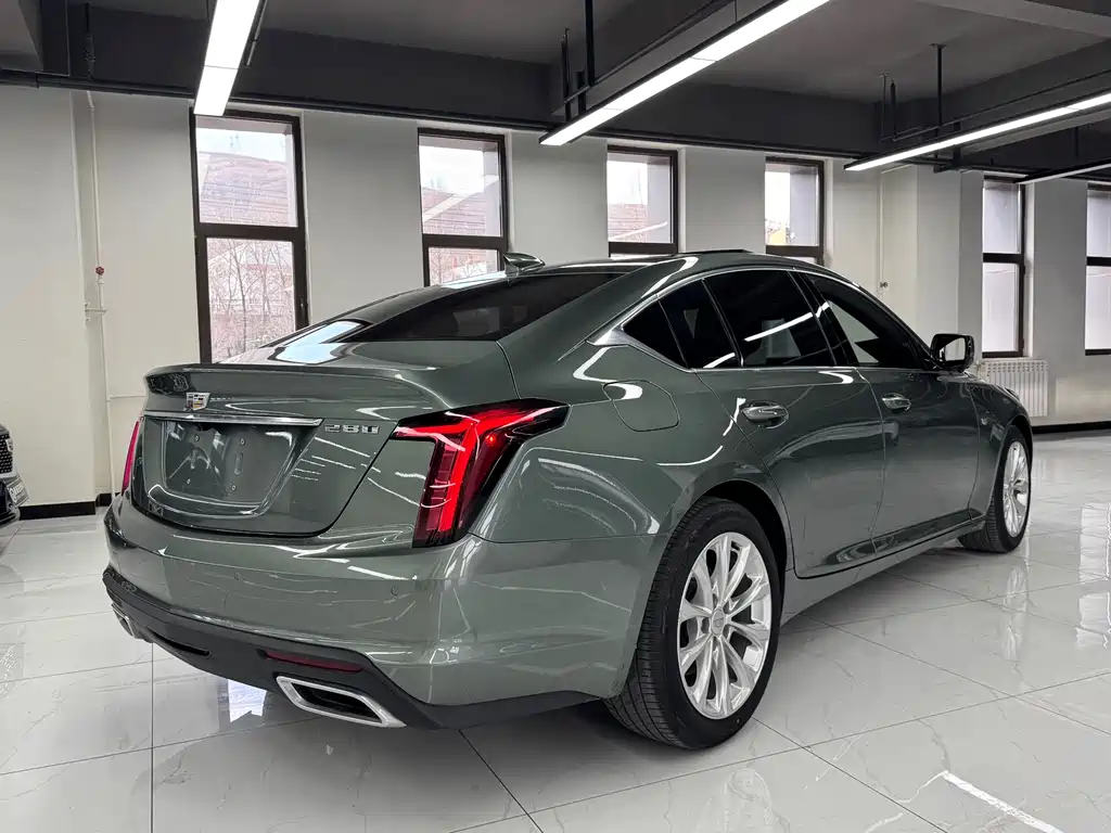 Cadillac CT5 2022 — фото 17