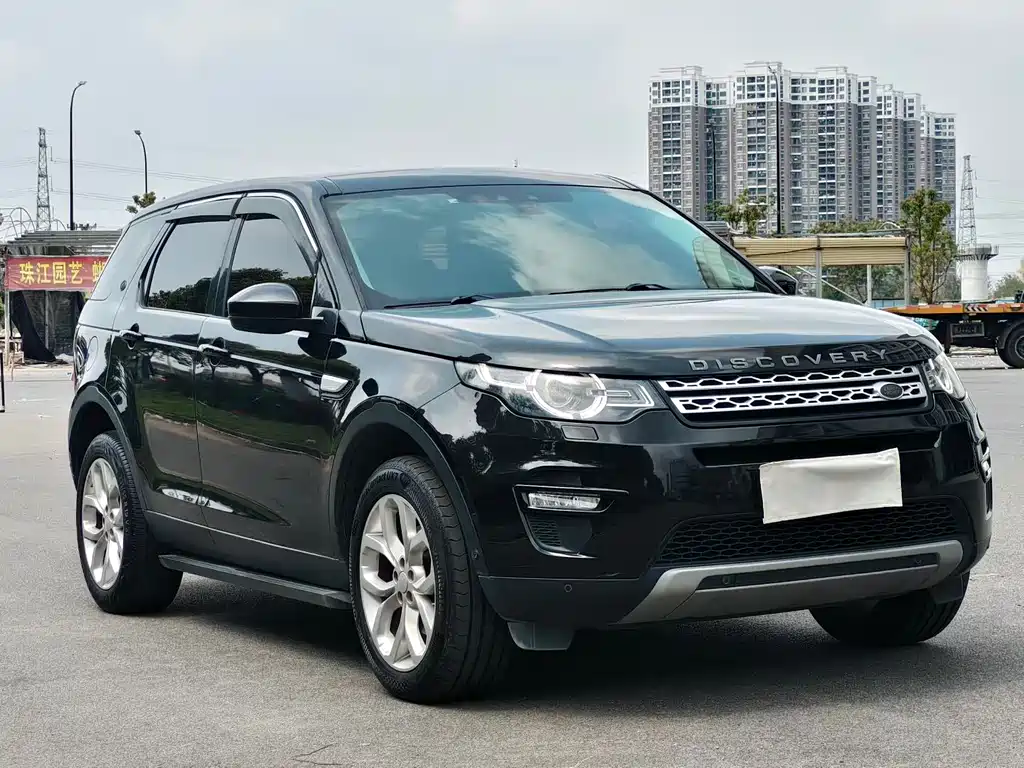 Land Rover Discovery Sport 2017 — фото 1