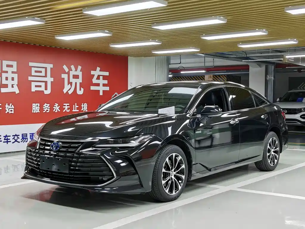 Toyota Avalon 2023 — фото 1