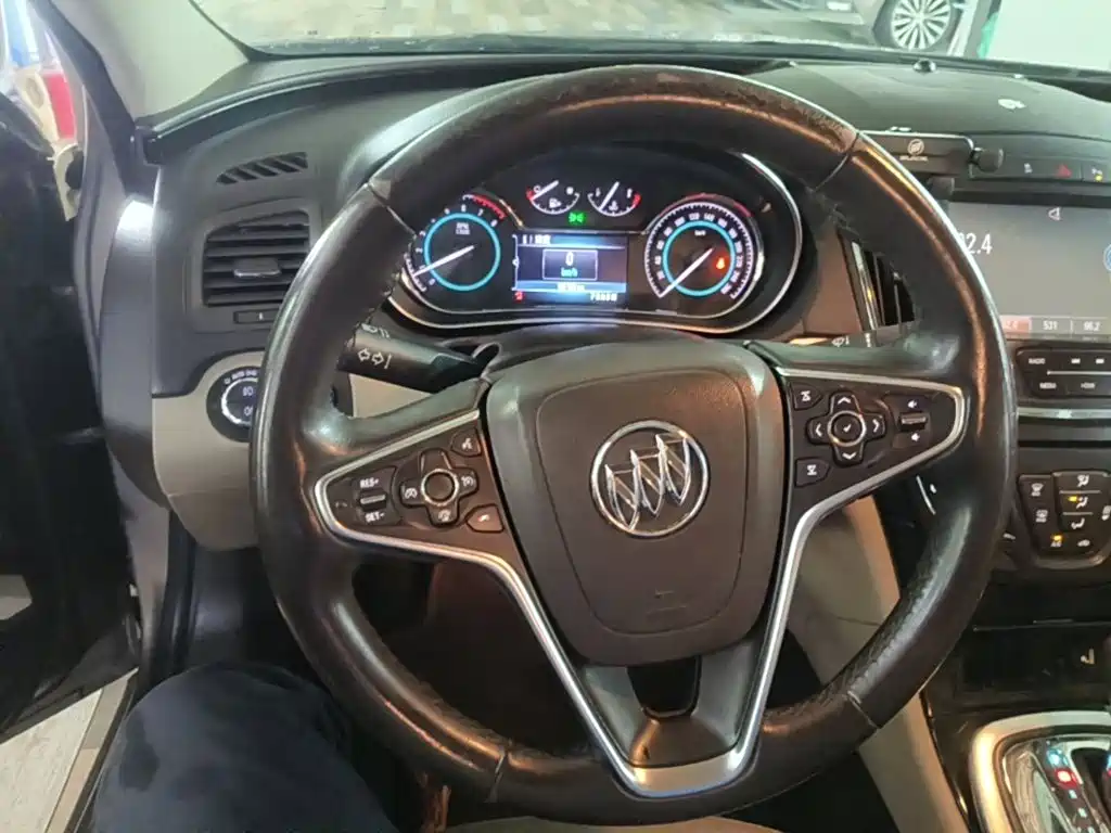 Buick Regal 2014 — фото 11