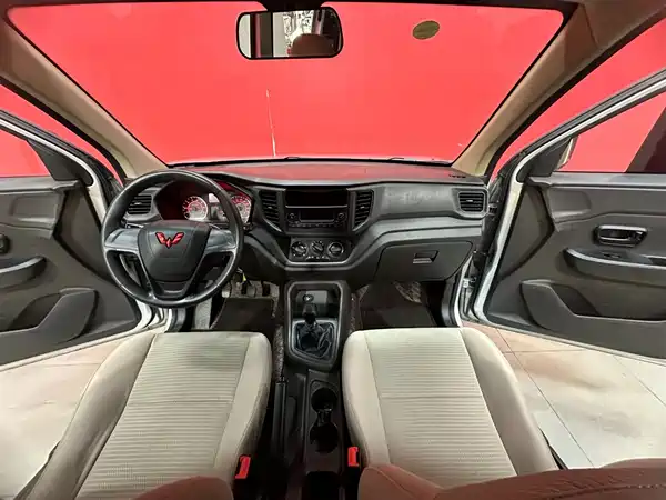 Wuling Hongguang V 2022