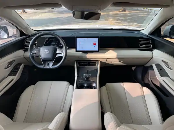 BYD Qin L 2024
