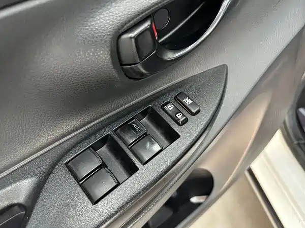 Toyota Yaris L 2020