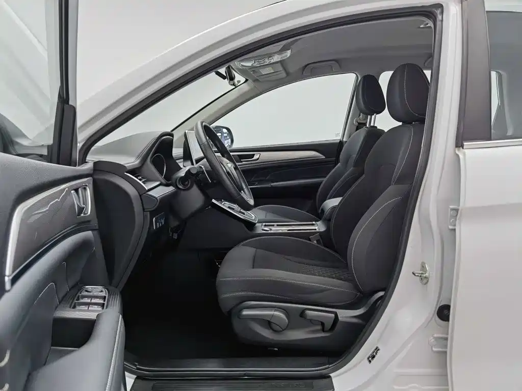 Haval M6 2022 — фото 10