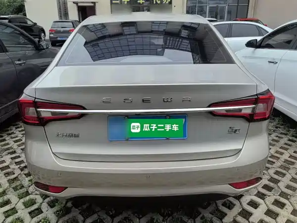 Roewe i5 2019