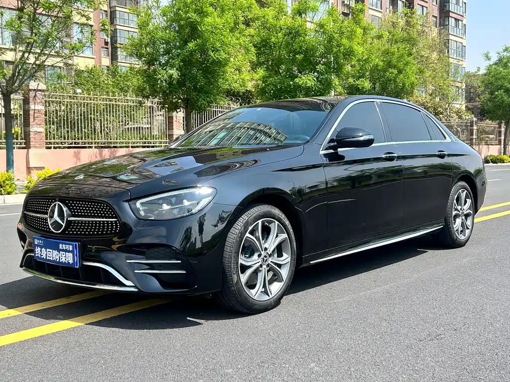 Mercedes-Benz E-Class 2023 — фото 1