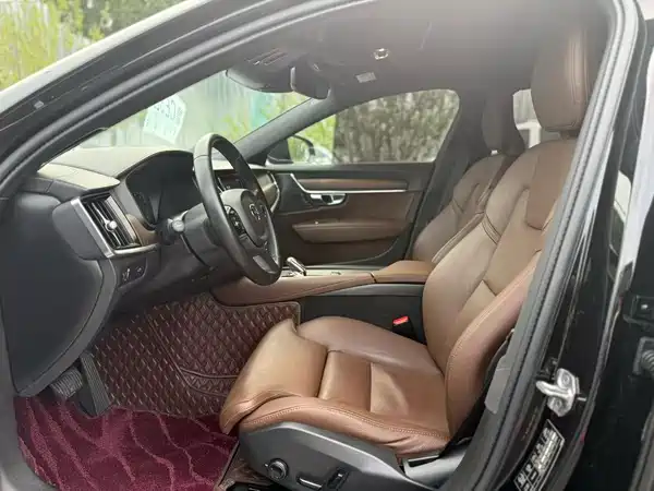 Volvo S90 2021