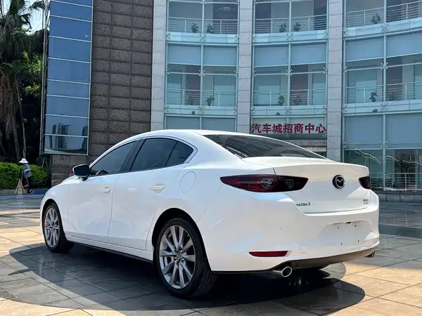 Mazda 3 Axela 2021