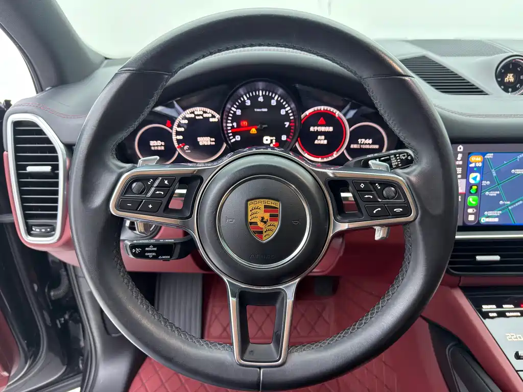 Porsche Cayenne 2019 — фото 10