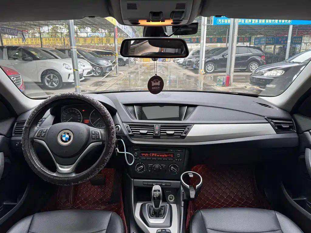 BMW X1 2015 — фото 6