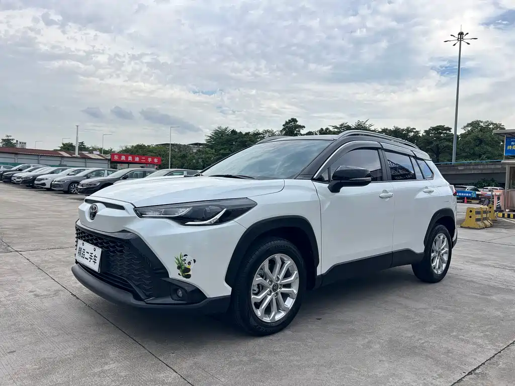 Toyota Frontlander 2024