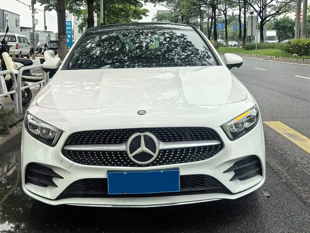 Mercedes-Benz A-Class 2019 — фото 2
