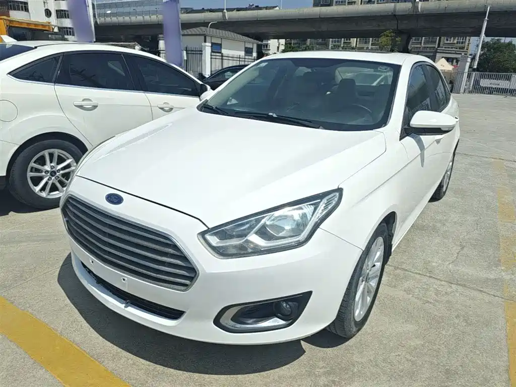 Ford Escort 2016