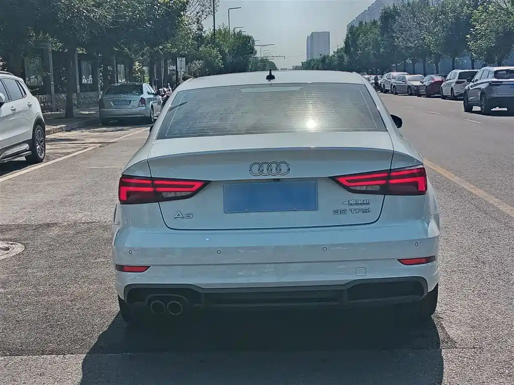 Audi A3 2019 — фото 11