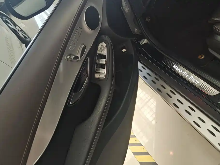 Mercedes-Benz GLC 2021