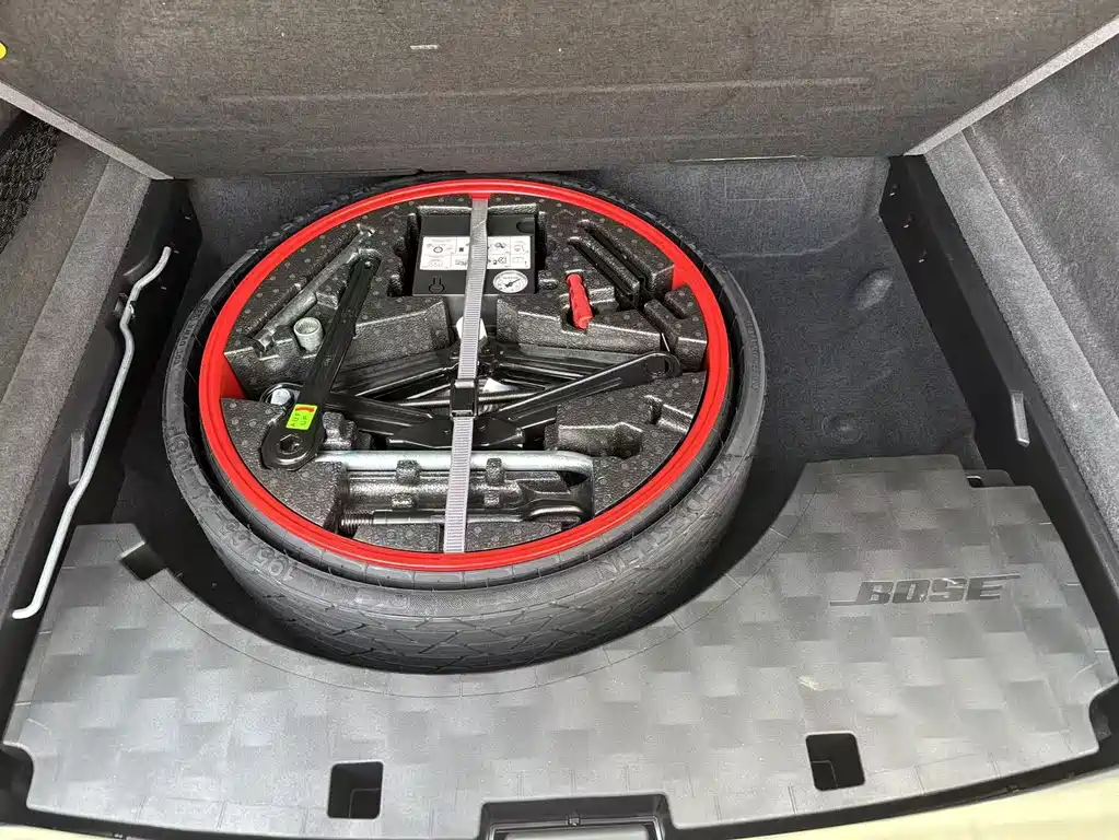 Porsche Cayenne 2018 — фото 17