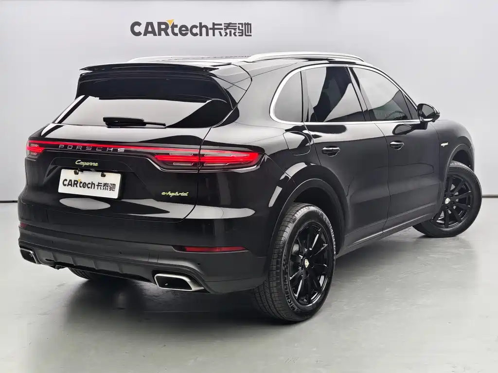 Porsche Cayenne New Energy 2019 — фото 4