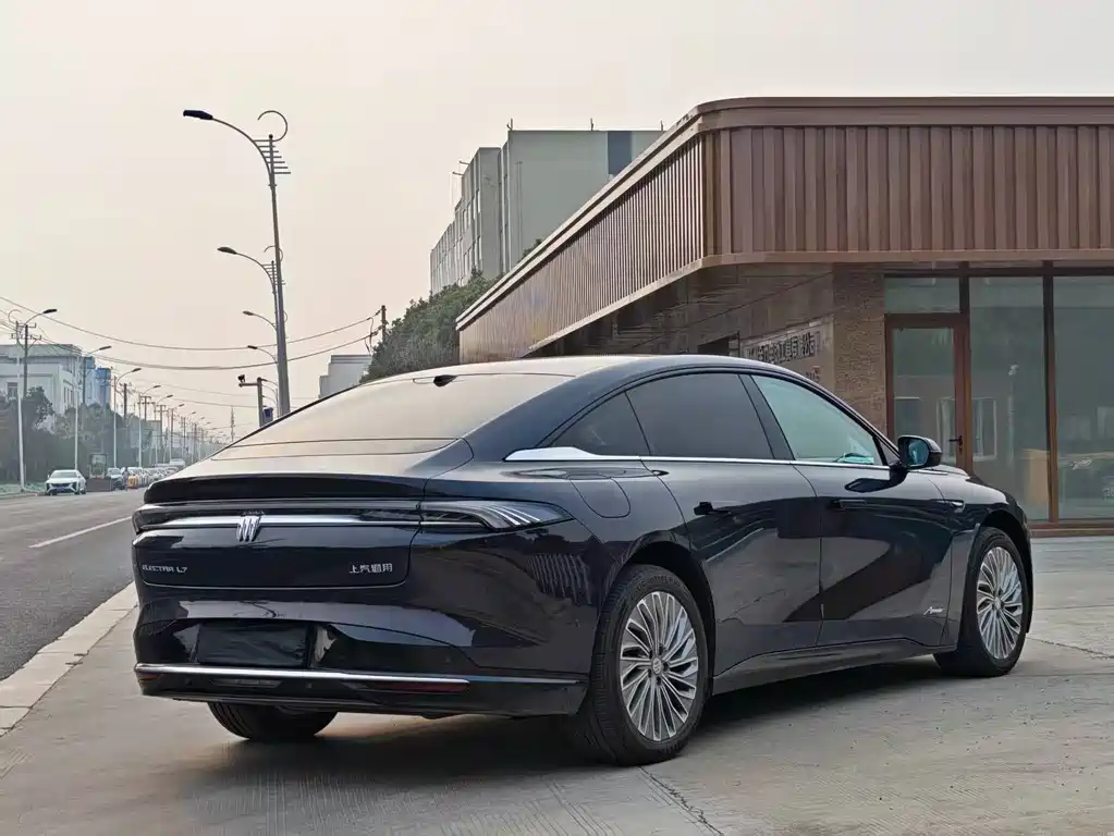 Buick Zhijing L7 2025 — фото 4