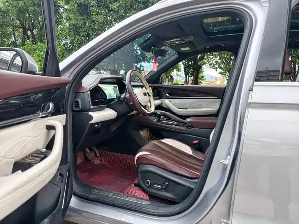 Geely Xingyue L 2022