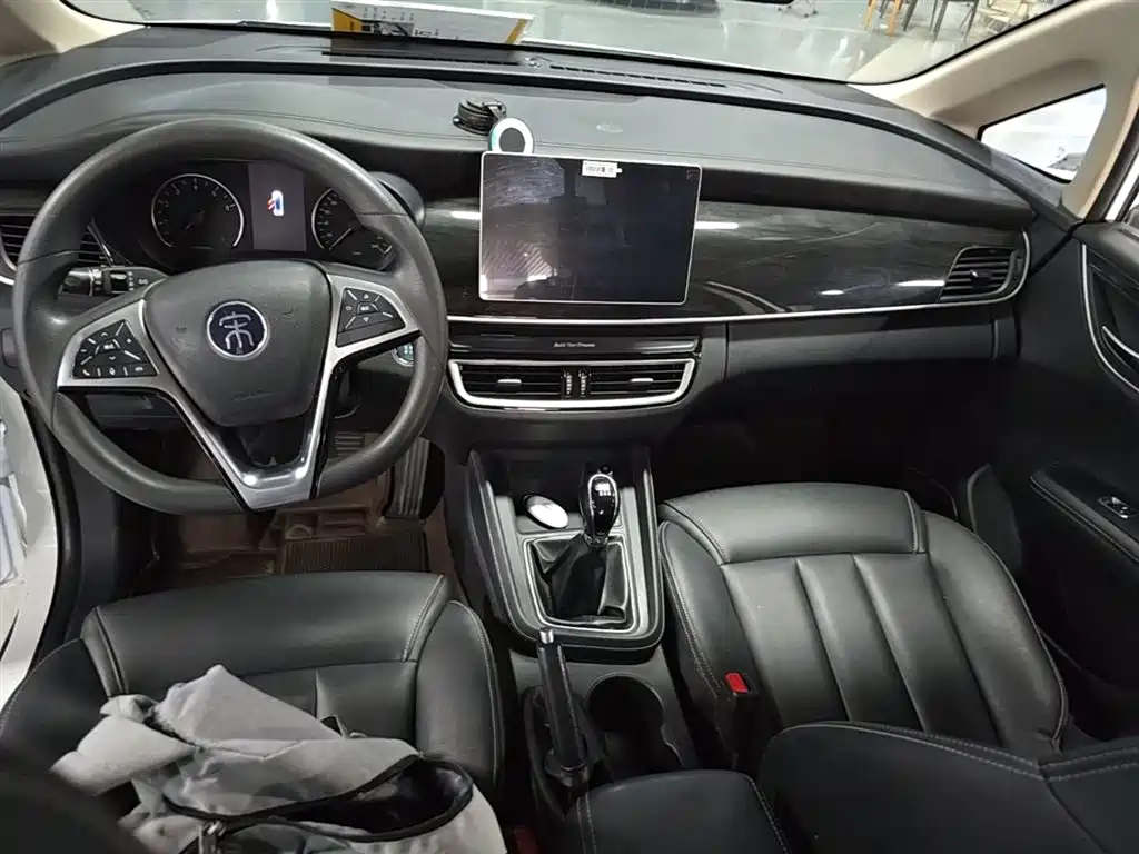 BYD MAX 2020 — фото 10