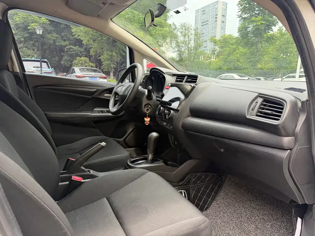 Honda Fit 2015 — фото 11