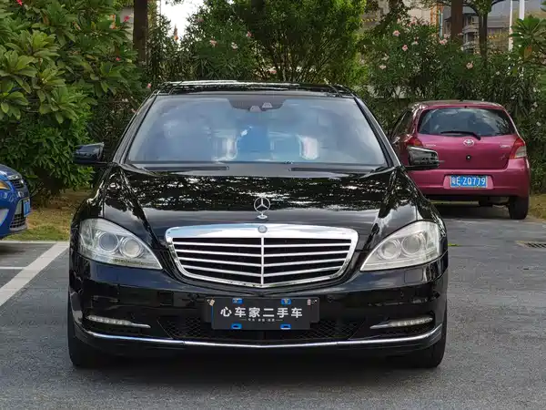 Mercedes-Benz S-Class 2010