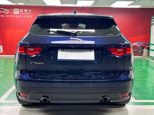 Jaguar F-PACE 2016