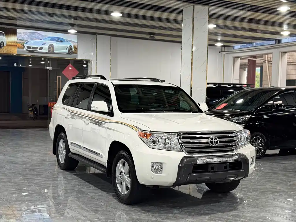 Toyota Land Cruiser 2015 — фото 3