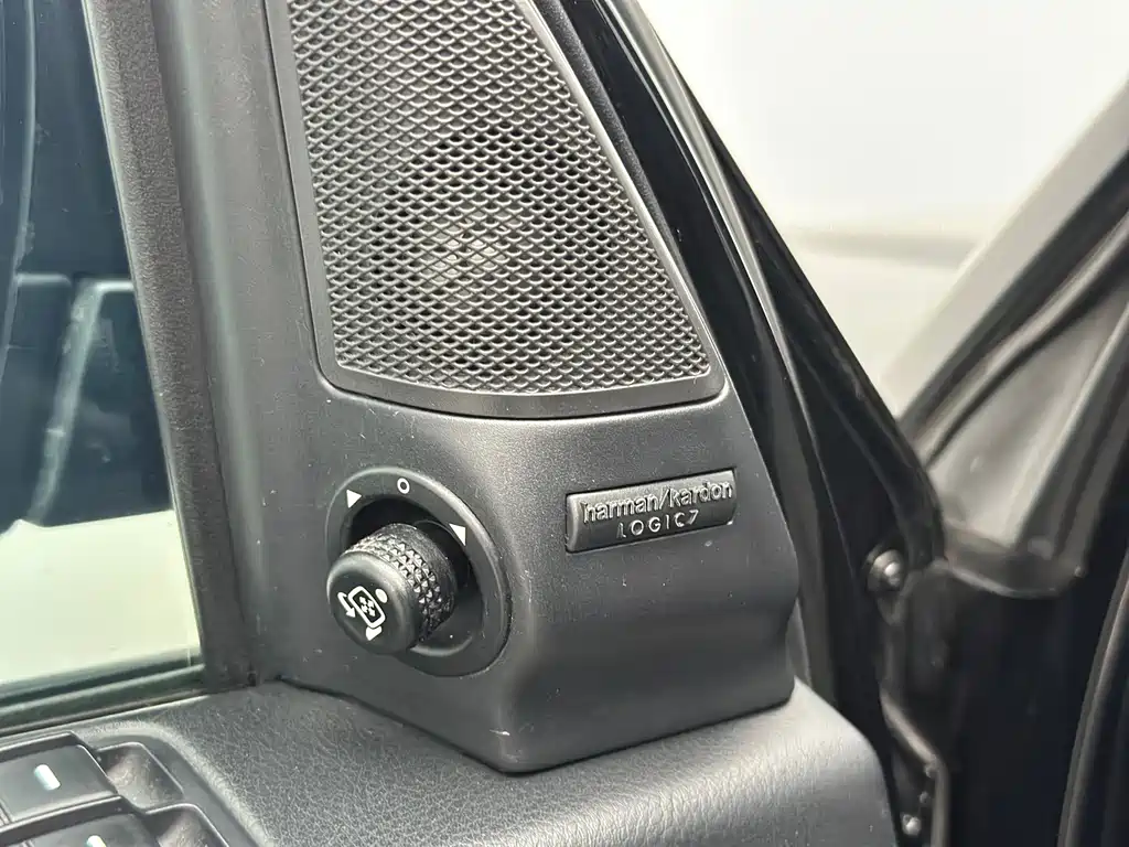 Land Rover Discovery 2008 — фото 21